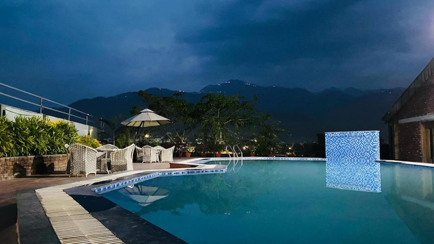 Hotel Natraj Rishikesh Exterior photo