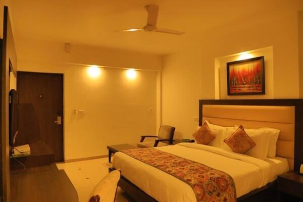 Hotel Natraj Rishikesh Exterior photo
