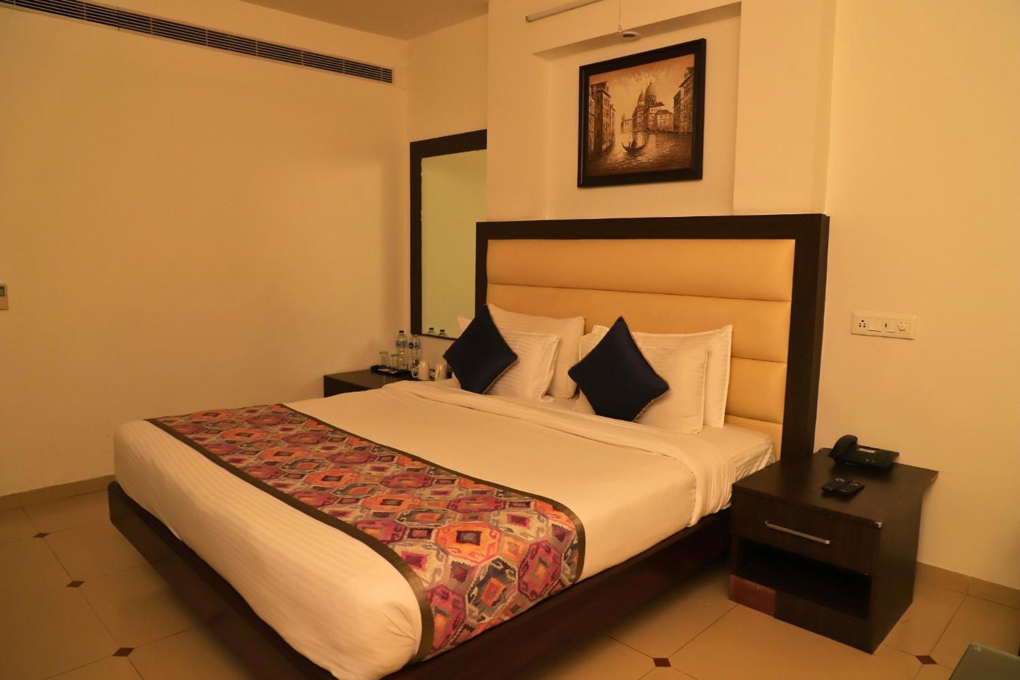 Hotel Natraj Rishikesh Exterior photo