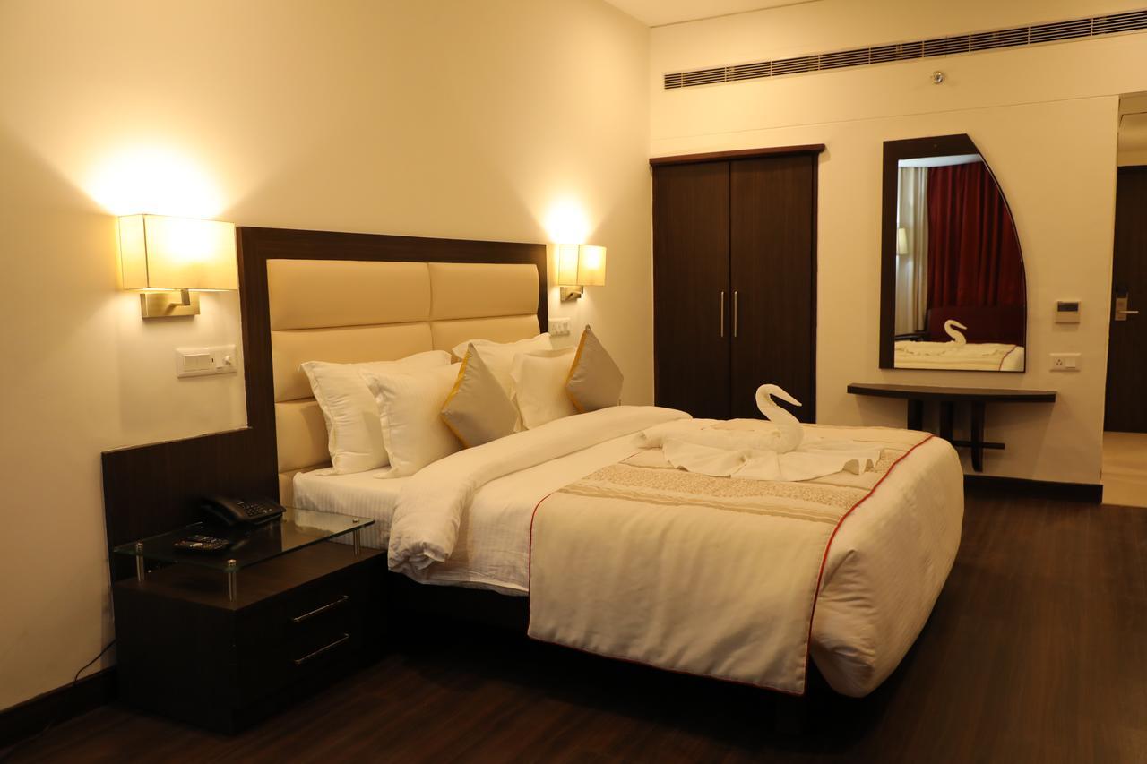 Hotel Natraj Rishikesh Exterior photo
