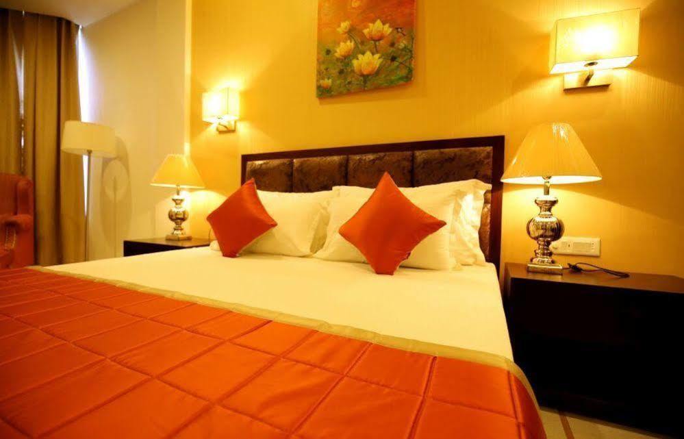 Hotel Natraj Rishikesh Exterior photo